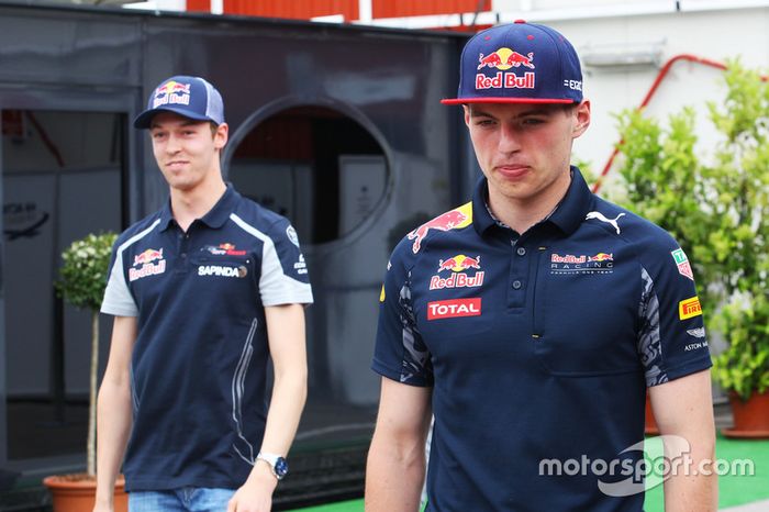 Max Verstappen, Red Bull Racing y Daniil Kvyat, Scuderia Toro Rosso