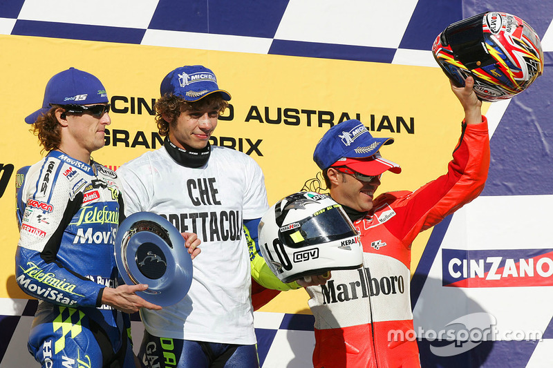 Podium: Valentino Rossi, Sete Gibernau, Loris Capirossi