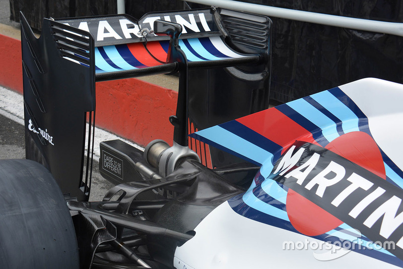 Williams FW38, dettaglio del posteriore