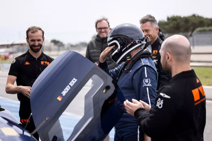 Jacky Ickx, Genesis Magma Racing