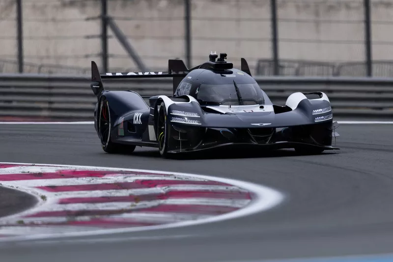 Jacky Ickx, Genesis Magma Racing Genesis