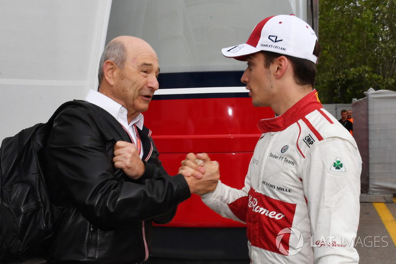 Peter Sauber congratulates Charles Leclerc, Sauber, on 10th place finish