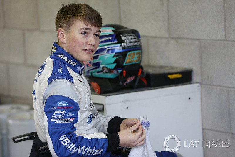 Billy Monger fait son retour en monoplace au volant d'une Carlin de British F3