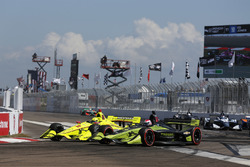 Simon Pagenaud, Team Penske Chevrolet, Charlie Kimball, Carlin Chevrolet