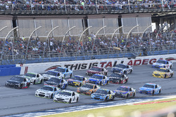 Brad Keselowski, Team Penske Ford, Kyle Larson, Chip Ganassi Racing Chevrolet, Brendan Gaughan, Beard Motorsports, Beard Oil Distributing Chevrolet SS