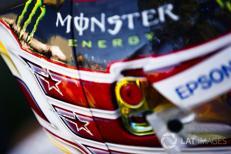 Detalhe do capacete de Lewis Hamilton, Mercedes AMG F1