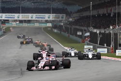 Sergio Perez, Sahara Force India F1 VJM10, Lance Stroll, Williams FW40, Esteban Ocon, Sahara Force India F1 VJM10, Felipe Massa, Williams FW40