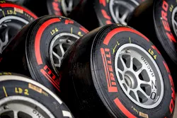 Des pneus Pirelli