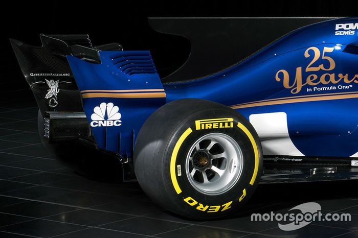 Sauber C36 detalle ala trasera