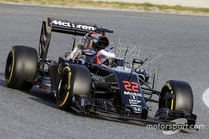 Jenson Button, McLaren MP4-31 running sensor equipment