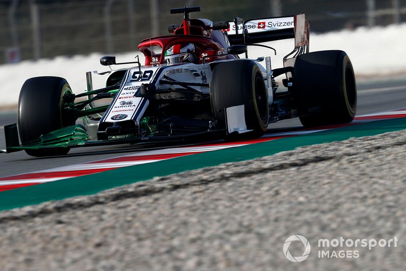 Antonio Giovinazzi, Alfa Romeo Racing C38 with aero paint on front wing
