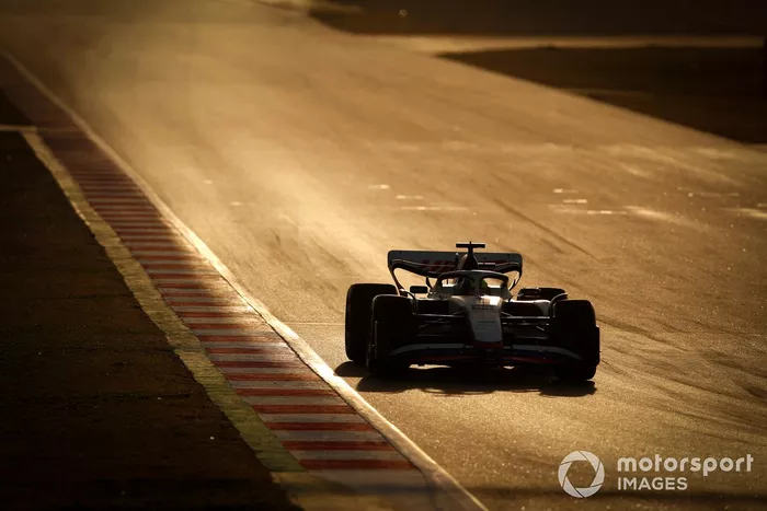 Mick Schumacher, Haas VF-22