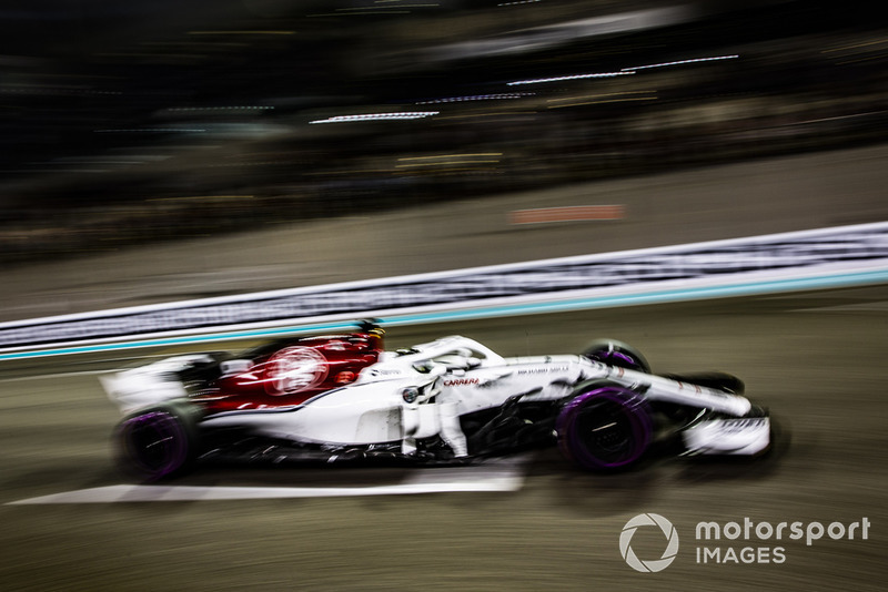 12: Marcus Ericsson, Sauber C37, 1'37.132