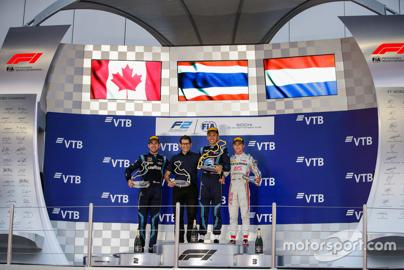 Podium: race winner Alexander Albon, DAMS, second place Nicholas Latifi, DAMS, third place Nyck De Vries, PREMA Racing