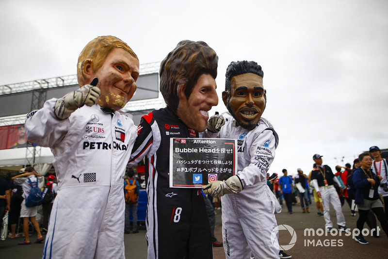 Karikatur Valtteri Bottas, Mercedes AMG F1, Romain Grosjean, Haas F1 Team, dan Lewis Hamilton, Mercedes AMG F1