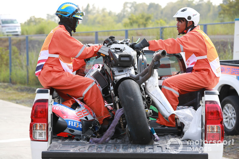 Moto de Jorge Lorenzo, Ducati Team tras la caída