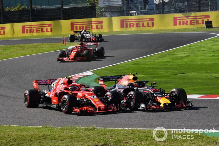 Kimi Raikkonen, Ferrari SF71H y Max Verstappen, Red Bull Racing RB14
