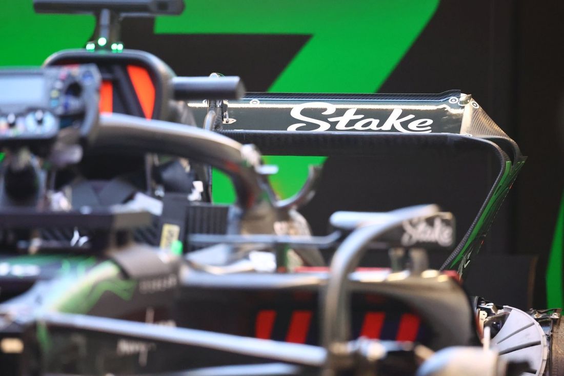 Stake F1 Team KICK Sauber C44 detalles técnicos
