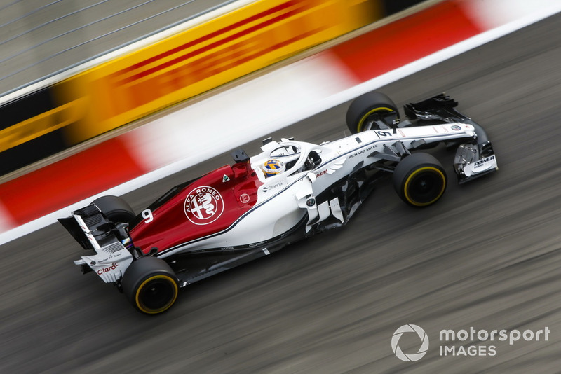 10: Marcus Ericsson, Sauber C37, 1'35.196
