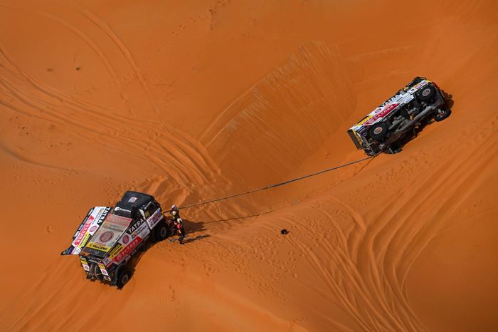 #509 Fesh Fesh Team: Tomas Vratny, Jaromir Martinec, Bartlomiej Boba, #503 Tatra Buggyra Slovakia: Martin Soltys, Roman Krejci, David Hoffmann