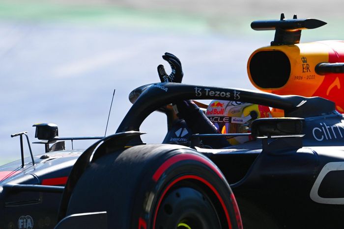 El ganador de la carrera, Max Verstappen, Red Bull Racing RB18