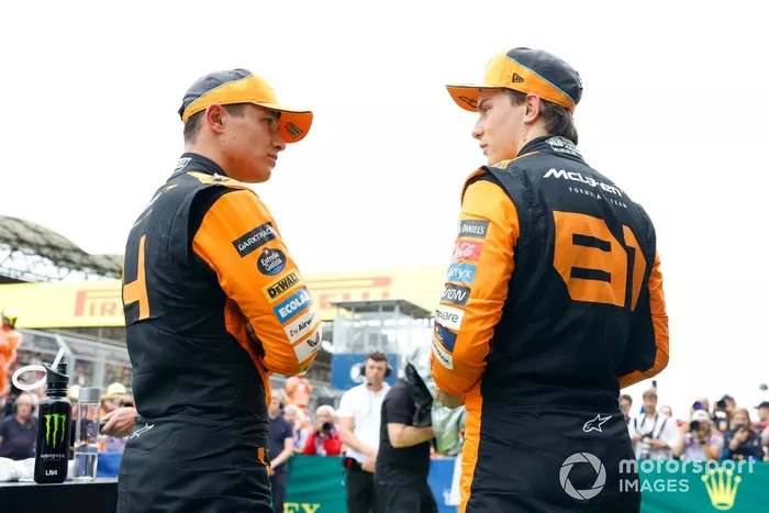 Pole man Lando Norris, McLaren F1 Team, Oscar Piastri, McLaren F1 Team, charla en Parc Ferme