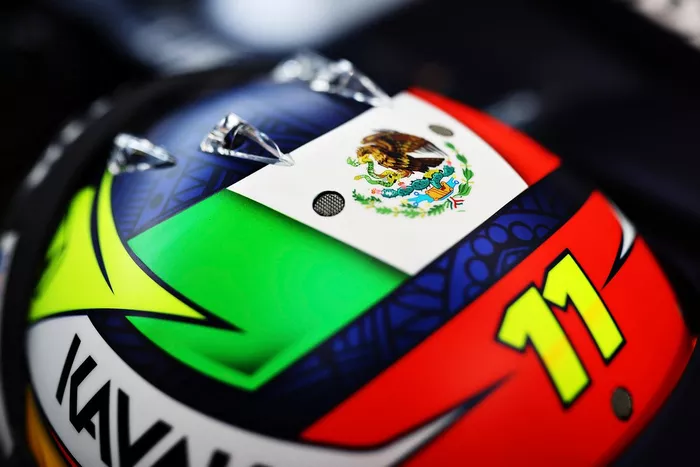 Casco de Sergio Pérez, Red Bull Racing