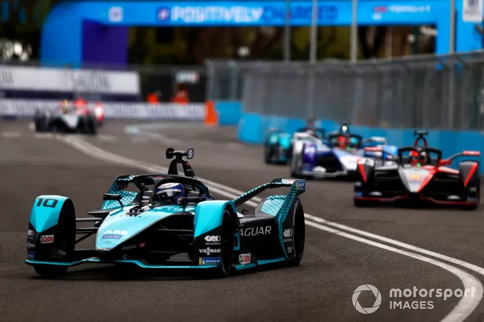 Sam Bird, Jaguar Racing, Jaguar I-Type 5, Sebastien Buemi, Nissan e.Dams, Nissan IMO2