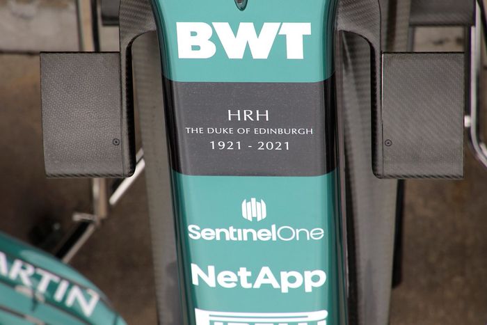 Detalle del frente del Aston Martin AMR21