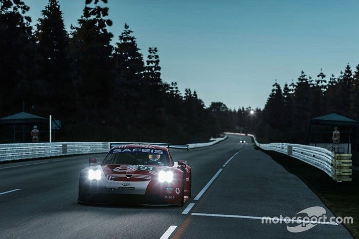 #91 Porsche Esports Team Porsche 911 RSR: André Lotterer, Neel Jani, Mitchell Dejong, Martti Pietila