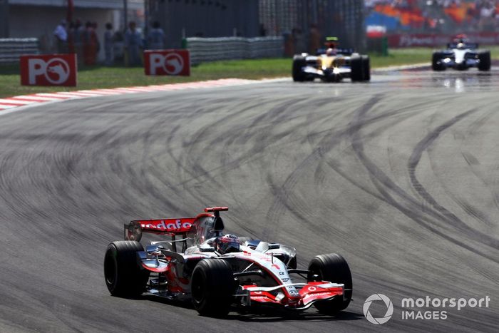 Fernando Alonso, McLaren Mercedes MP4/22