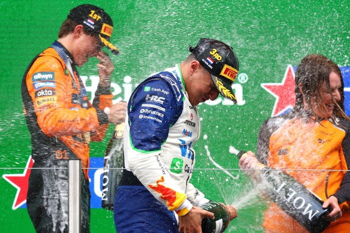 Oscar Piastri, McLaren, Isack Hadjar, Racing Bulls Team