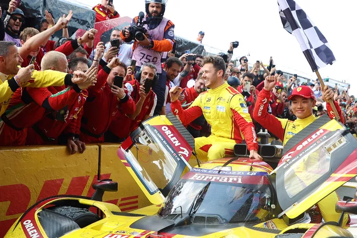#83 AF Corse Ferrari 499P: Robert Kubica, Robert Shwartzman, Yifei Ye