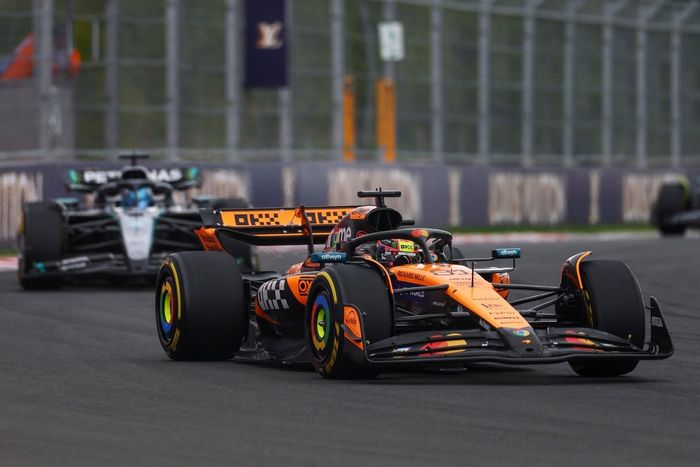 Oscar Piastri, McLaren, George Russell, Mercedes