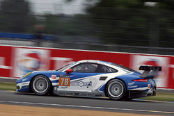 #78 KCMG Porsche 911 RSR: Christian Ried, Wolf Henzler, Joel Camathias