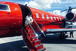 Літак Льюїса Хемілтона Bombardier CL-600