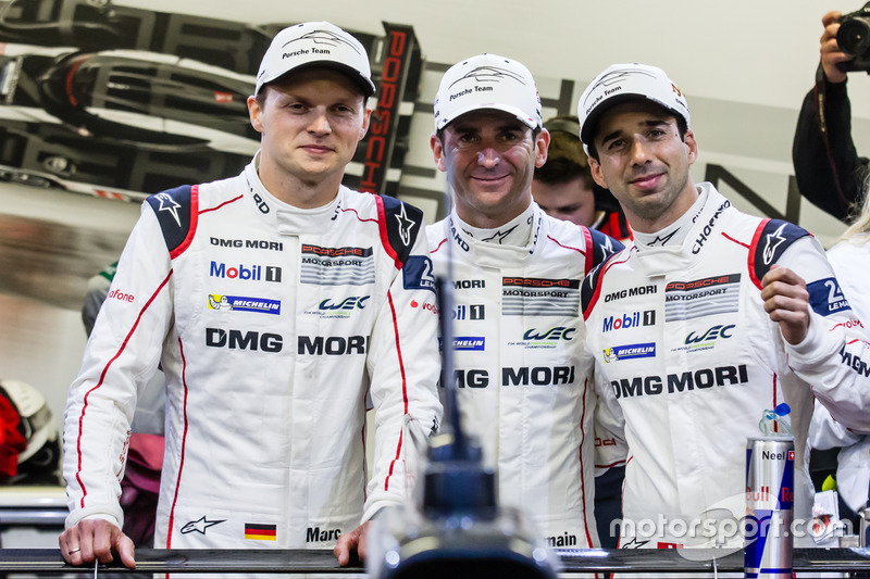 Ganadores de la pole #2 Porsche Team Porsche 919 Hybrid: Romain Dumas, Neel Jani