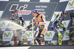 Podium : le vainqueur Marc Marquez, Repsol Honda Team, le deuxième, Jorge Lorenzo, Yamaha Factory Racing, le troisième, Valentino Rossi, Yamaha Factory Racing