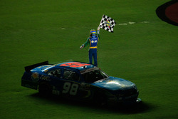 Ganador, Aric Almirola, Ford