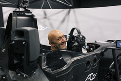 Fabien Barthez dans le simulateur