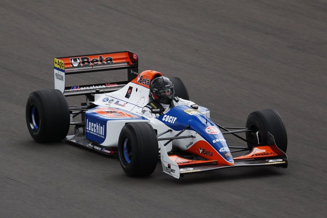 Ford Minardi M194 bierze udział w pokazie historycznych bolidów F1