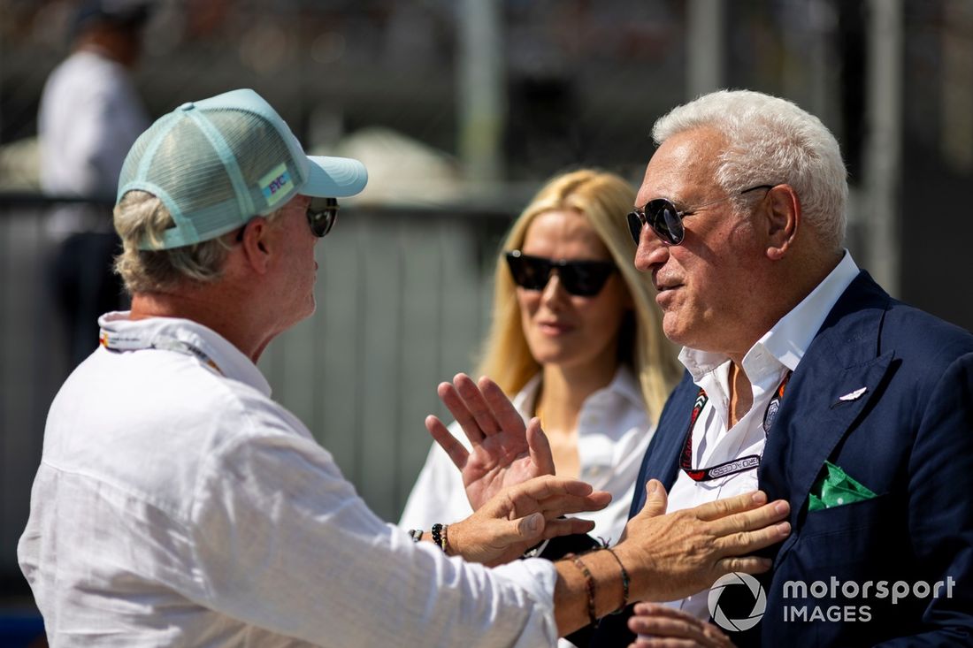 Eddie Irvine y Lawrence Stroll, propietario del equipo Aston Martin F1 