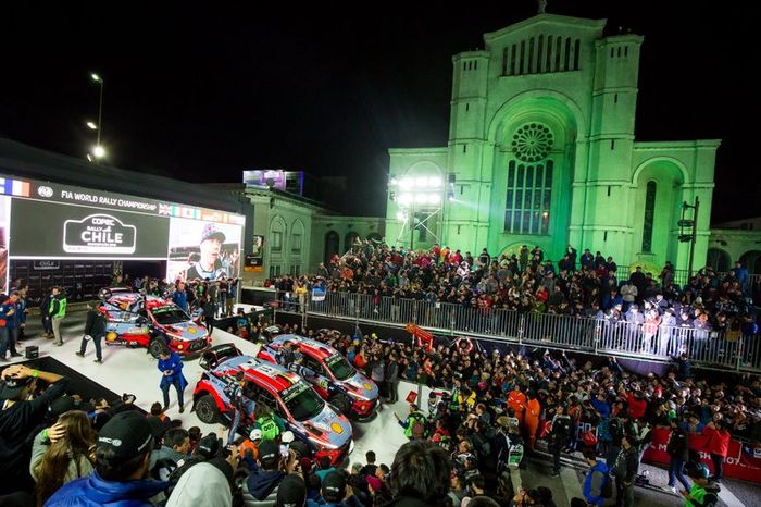 Thierry Neuville, Nicolas Gilsoul, Hyundai Motorsport Hyundai i20 Coupe WRC, Sébastien Loeb, Daniel Elena, Hyundai Motorsport Hyundai i20 Coupe WRC, Andreas Mikkelsen, Anders Jæger, Hyundai Motorsport Hyundai i20 Coupe WRC