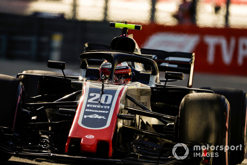 5: Kevin Magnussen, Haas F1 Team VF-18, 1'33.181