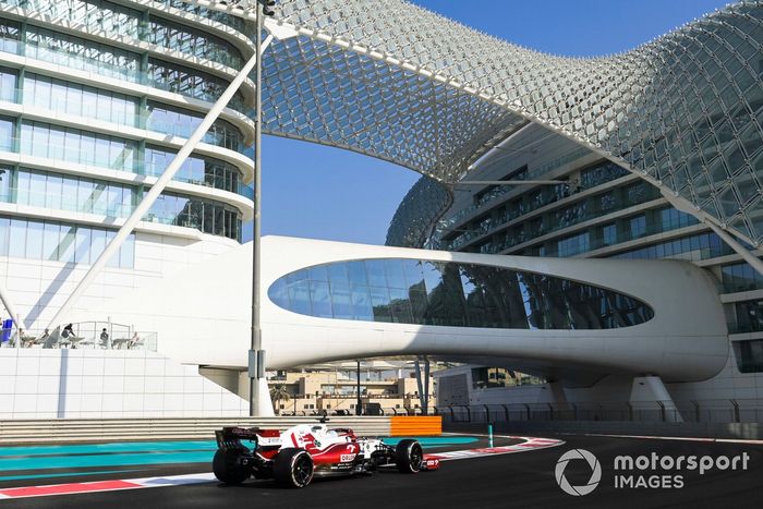 Guanyu Zhou, Alfa Romeo Racing C39