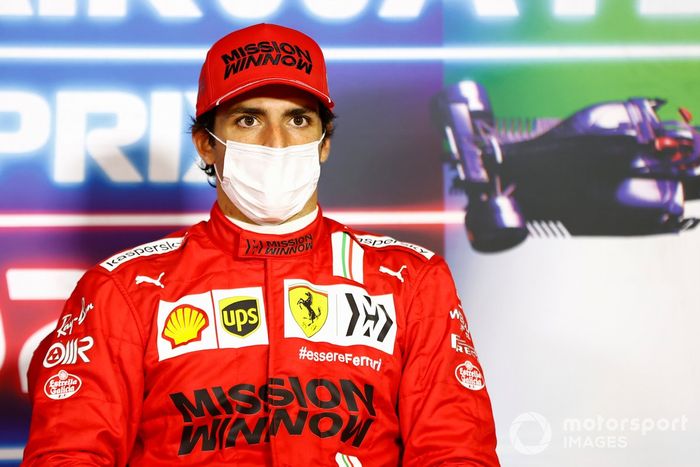 Carlos Sainz Jr., Ferrari, 3ª posición, en la rueda de prensa