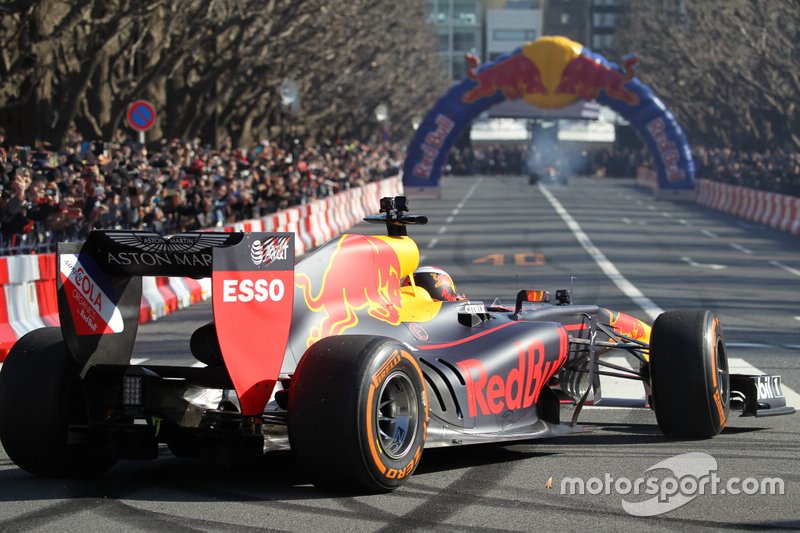 Демозаїзди Red Bull у Токіо