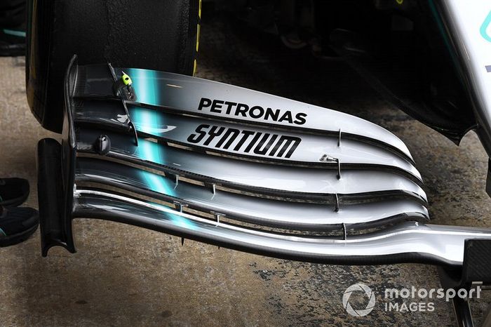 Mercedes-AMG F1 W10 detalle del alerón delantero