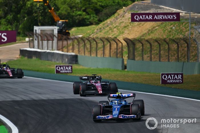 Pierre Gasly, Alpine A523, Valtteri Bottas, Alfa Romeo C43, Zhou Guanyu