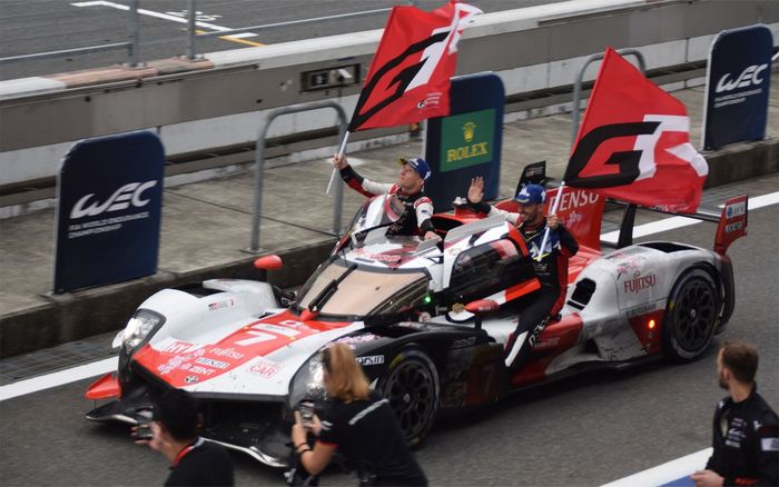 #7 Toyota Gazoo Racing Toyota GR010 - Hybrid: Mike Conway, Kamui Kobayashi, José María López